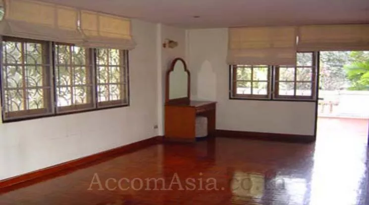  1  3 br House For Rent in Sukhumvit ,Bangkok BTS Phrom Phong 9002501