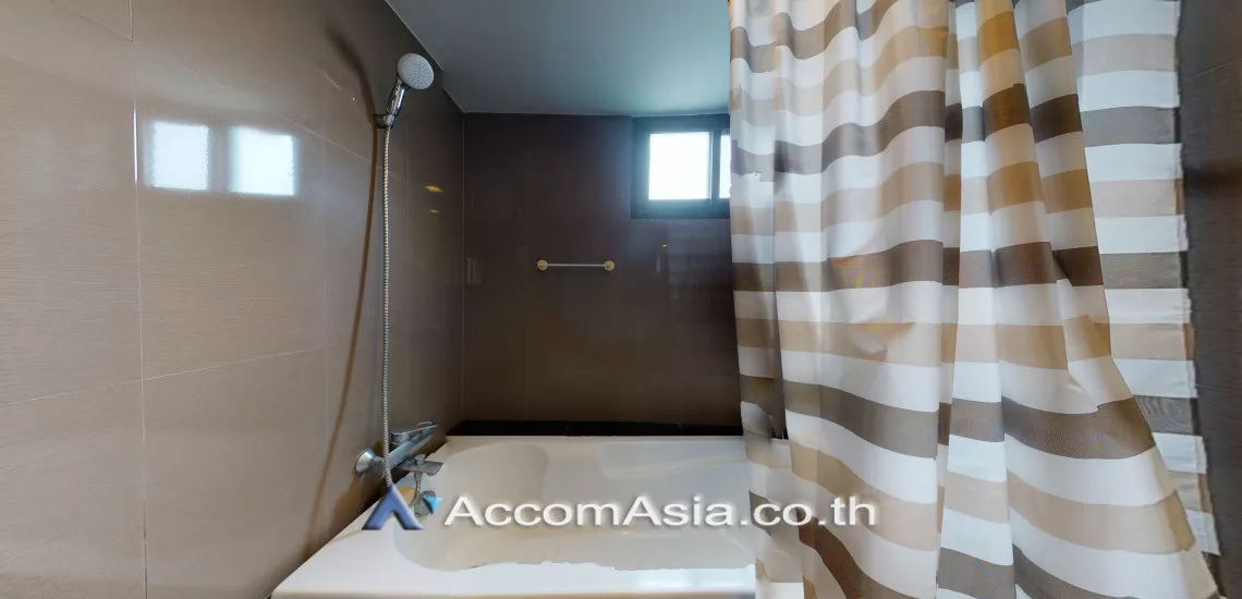 Pet friendly |  2 Bedrooms  Condominium For Rent in Sukhumvit, Bangkok  near BTS Phrom Phong (1511769)