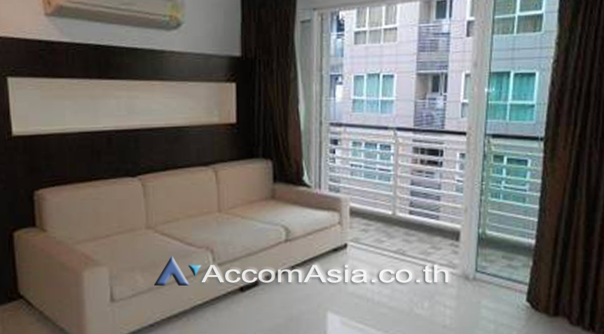  3 Bedrooms  Condominium For Rent in Sukhumvit, Bangkok  near BTS Ekkamai (1511775)