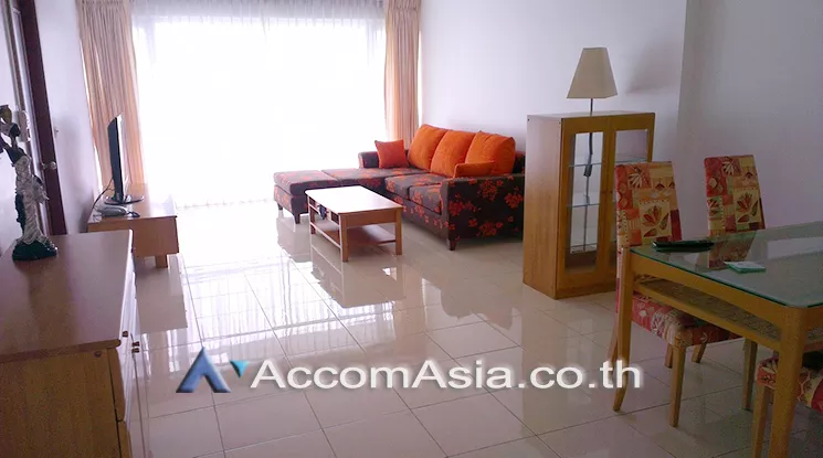  2 Bedrooms  Condominium For Rent in Sukhumvit, Bangkok  near BTS Nana (1511805)