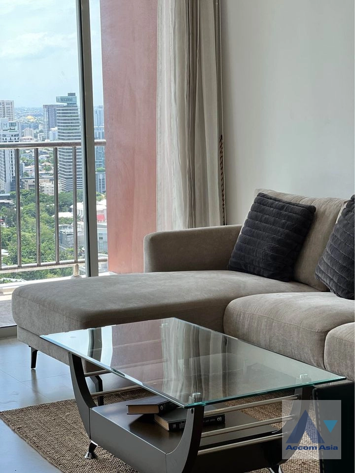 Pet friendly |  2 Bedrooms  Condominium For Sale in Sukhumvit, Bangkok  near BTS Ekkamai (1511879)