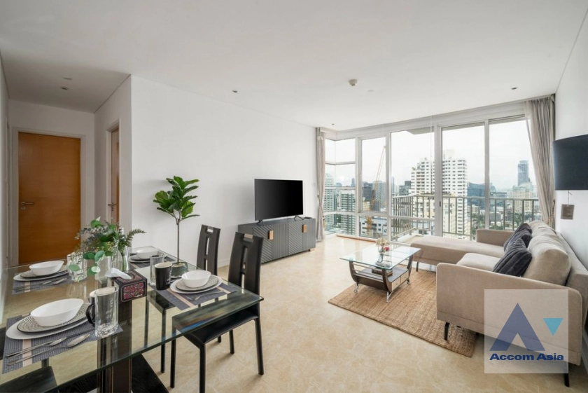 Pet friendly |  2 Bedrooms  Condominium For Sale in Sukhumvit, Bangkok  near BTS Ekkamai (1511879)