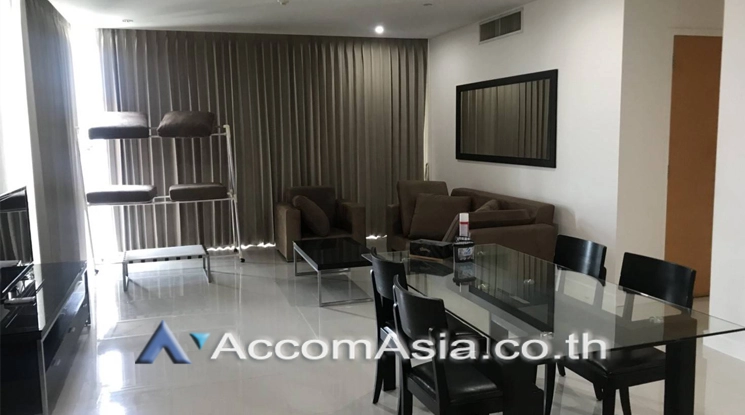 Pet friendly |  3 Bedrooms  Condominium For Rent in Sukhumvit, Bangkok  near BTS Ekkamai (1511885)