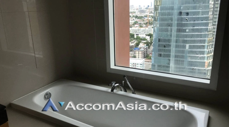  1  3 br Condominium For Rent in Sukhumvit ,Bangkok BTS Ekkamai at Fullerton Sukhumvit 1511885