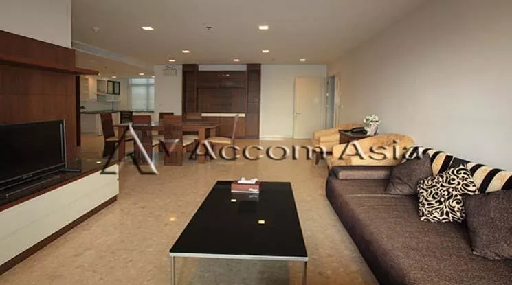  3 Bedrooms  Condominium For Rent in Sukhumvit, Bangkok  near BTS Ekkamai (1511916)