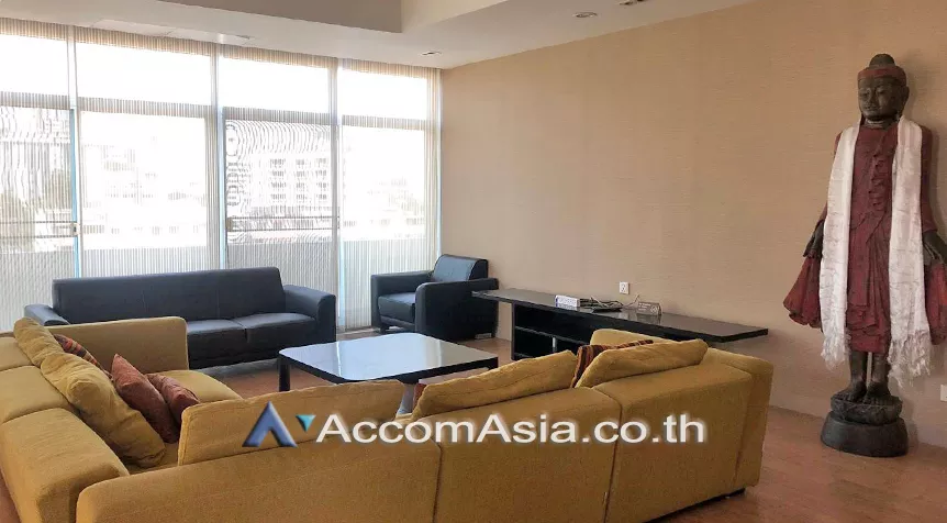  2 Bedrooms  Apartment For Rent in Sukhumvit, Bangkok  near BTS Phrom Phong (1411917)