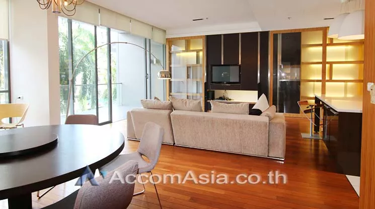  2 Bedrooms  Condominium For Rent in Sukhumvit, Bangkok  near BTS Asok - MRT Sukhumvit (1512069)