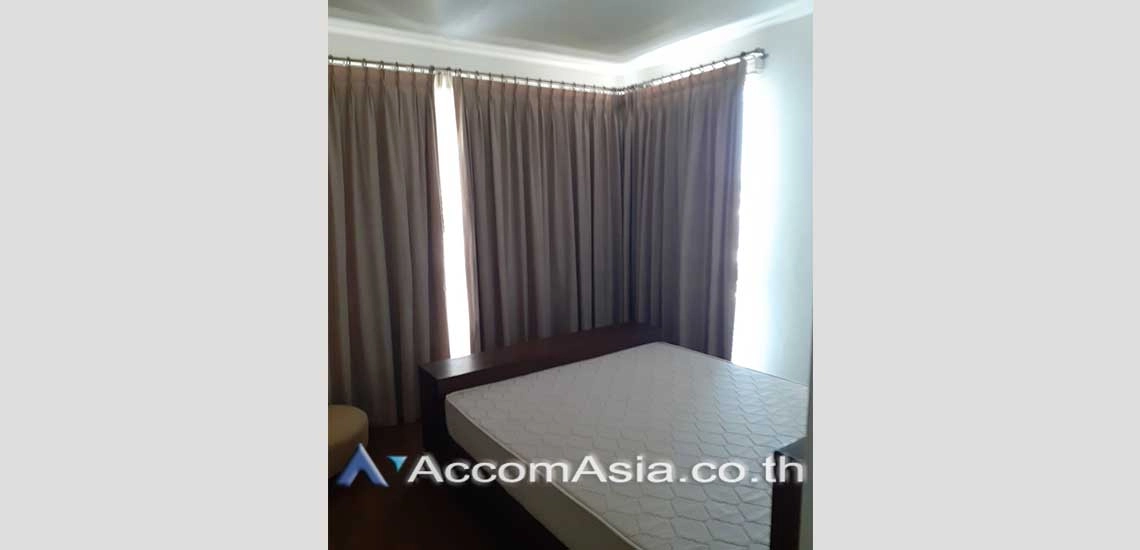  2 Bedrooms  Condominium For Rent in Sukhumvit, Bangkok  near BTS Thong Lo (1512103)