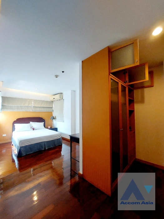 8  2 br Apartment For Rent in Sathorn ,Bangkok MRT Lumphini at Living with natural 1412111