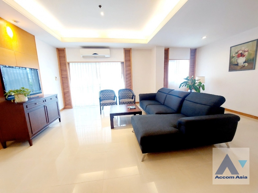 Pet friendly |  2 Bedrooms  Apartment For Rent in Sathorn, Bangkok  near MRT Lumphini (1412111)