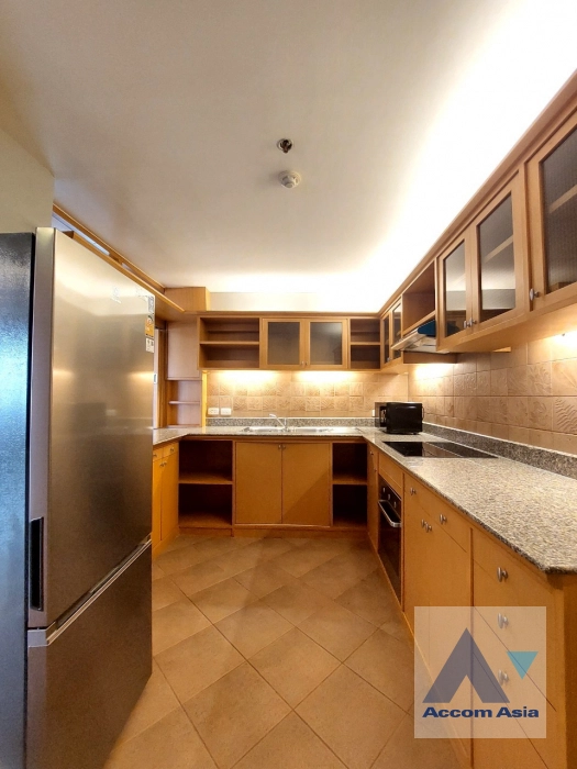 11  3 br Apartment For Rent in Sathorn ,Bangkok MRT Lumphini at Living with natural 1412113