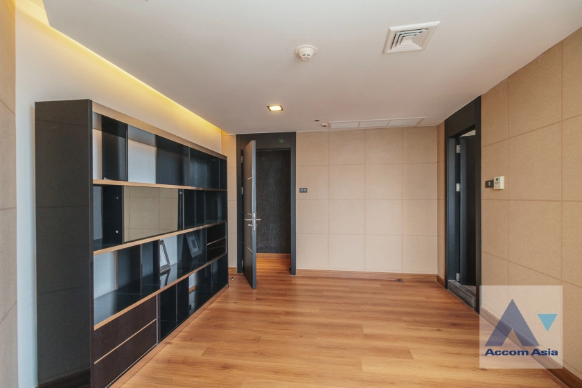 20  4 br Condominium for rent and sale in Ploenchit ,Bangkok BTS Ploenchit at All Seasons Mansion 1512174