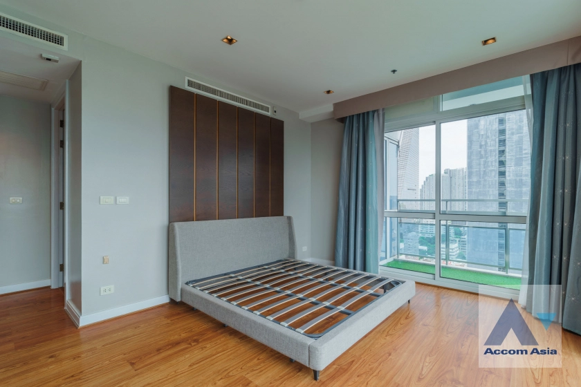 23  4 br Condominium For Rent in Ploenchit ,Bangkok BTS Ploenchit at Athenee Residence 1512201