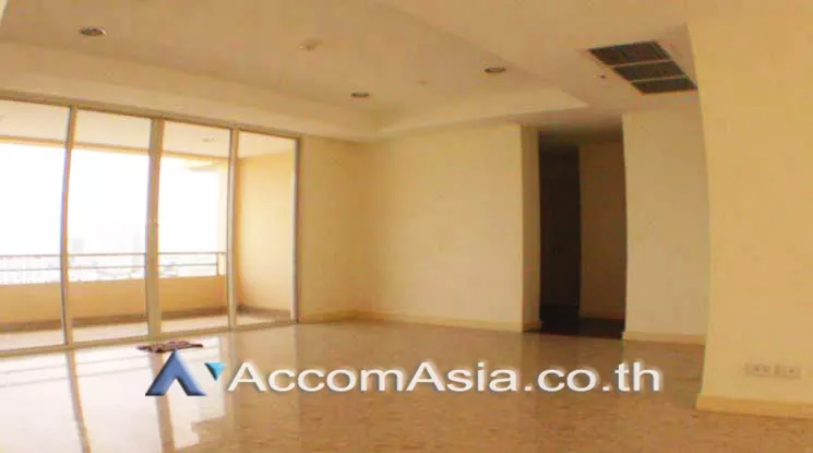 Pet friendly |  3 Bedrooms  Condominium For Rent in Sukhumvit, Bangkok  near BTS Thong Lo (1512203)