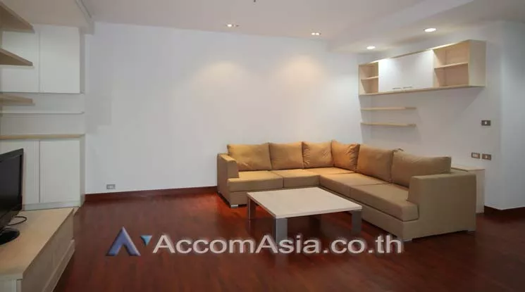  2 Bedrooms  Apartment For Rent in Sukhumvit, Bangkok  near BTS Phrom Phong (1412243)