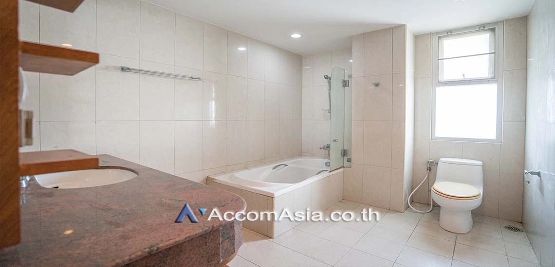 9  3 br Apartment For Rent in Sukhumvit ,Bangkok BTS Phrom Phong at Peaceful environment 1412366