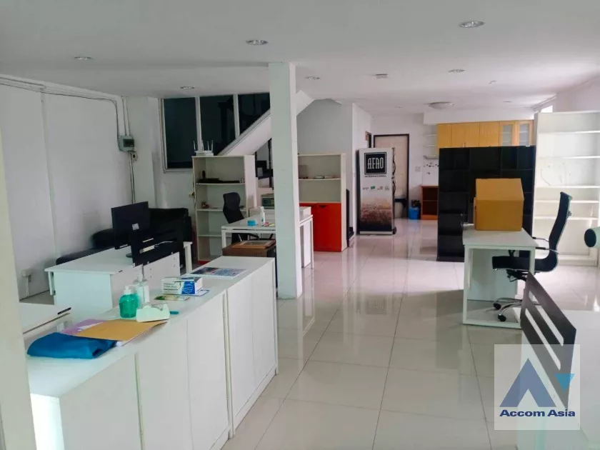  2  House For Rent in sukhumvit ,Bangkok BTS Phrom Phong 2512405