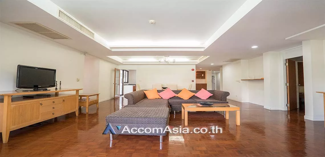 Pet friendly |  3 Bedrooms  Apartment For Rent in Sukhumvit, Bangkok  near BTS Phrom Phong (1412459)