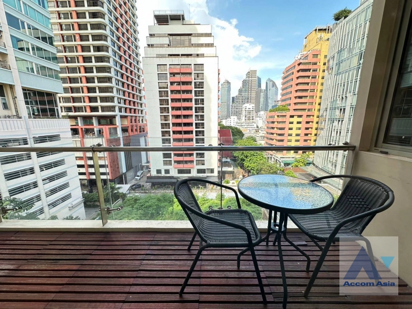 Pet friendly |  2 Bedrooms  Condominium For Rent in Silom, Bangkok  near BTS Sala Daeng - MRT Silom (1512622)