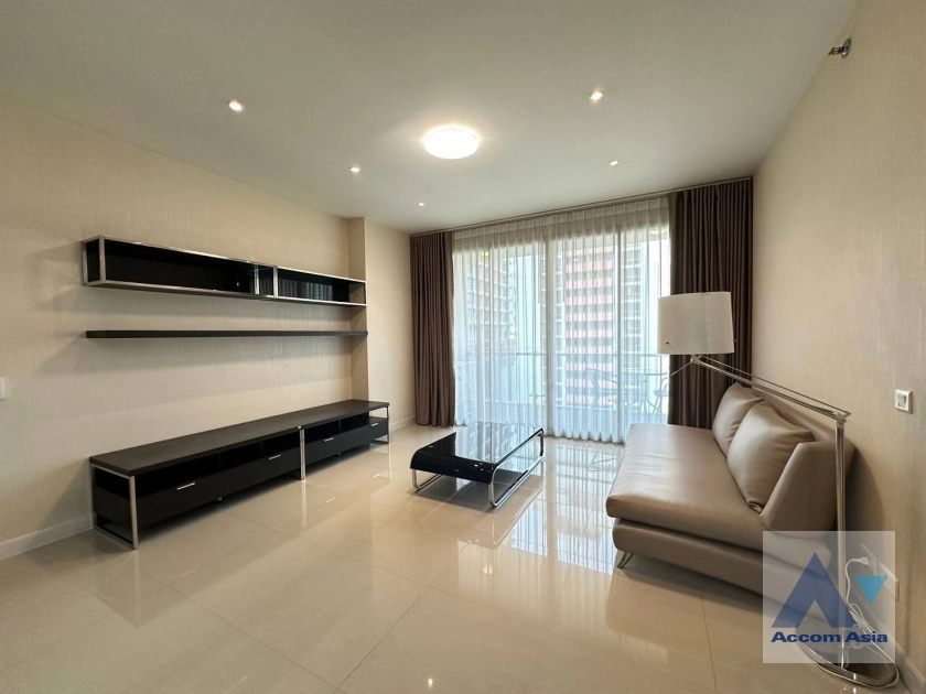 Pet friendly |  2 Bedrooms  Condominium For Rent in Silom, Bangkok  near BTS Sala Daeng - MRT Silom (1512622)