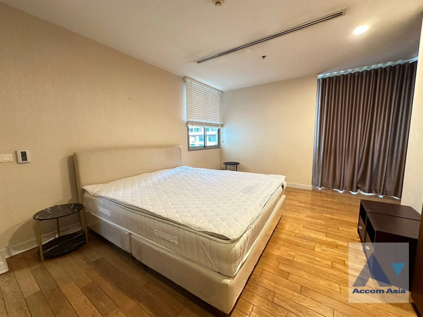 9  2 br Condominium For Rent in Silom ,Bangkok BTS Sala Daeng - MRT Silom at The Legend Saladaeng 1512622