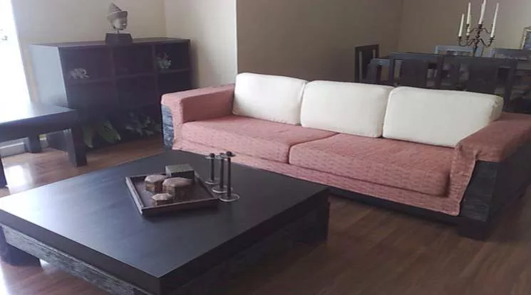  1 Bedroom  Condominium For Rent in Sukhumvit, Bangkok  near BTS Nana (1512662)