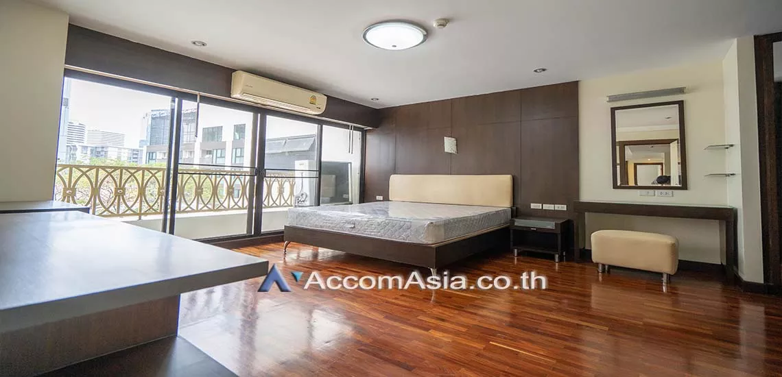 Pet friendly |  2 Bedrooms  Apartment For Rent in Sukhumvit, Bangkok  near BTS Asok - MRT Sukhumvit (1412753)