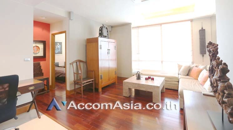  2 Bedrooms  Condominium For Rent in Sathorn, Bangkok  near BTS Chong Nonsi (1512776)