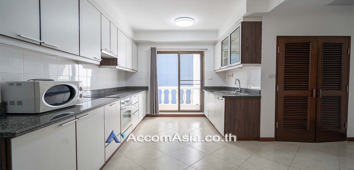  2 Bedrooms  Apartment For Rent in Sukhumvit, Bangkok  near BTS Thong Lo (1412868)