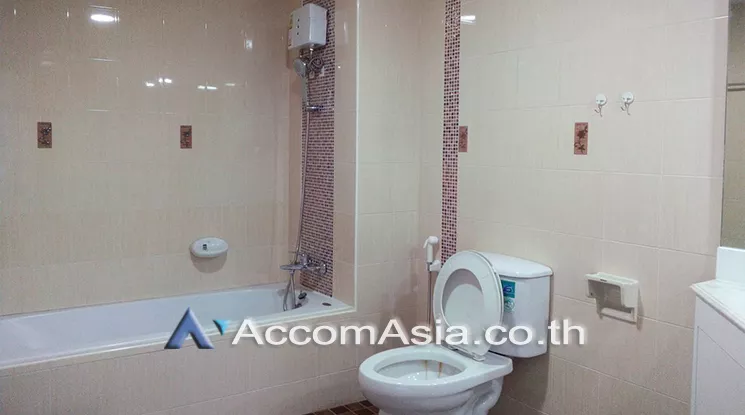  3 Bedrooms  Condominium For Rent in Sukhumvit, Bangkok  near BTS Asok - MRT Sukhumvit (1512904)