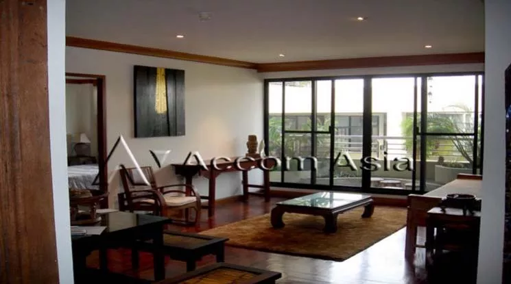  2 Bedrooms  Condominium For Rent in Sathorn, Bangkok  near BTS Chong Nonsi (20568)