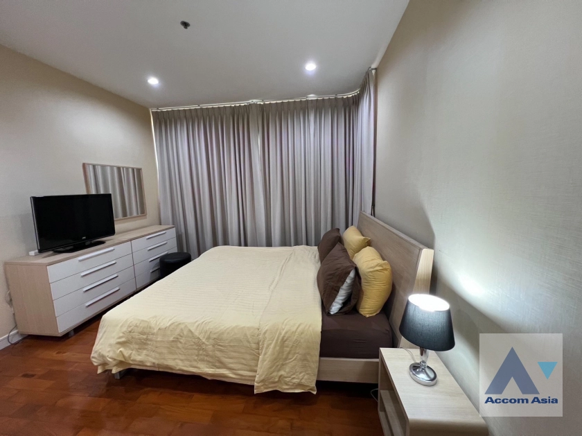  1 Bedroom  Condominium For Rent in Sukhumvit, Bangkok  near BTS Phrom Phong (1513080)