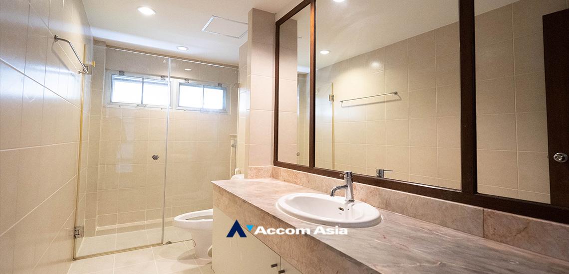 8  3 br Apartment For Rent in Sukhumvit ,Bangkok BTS Asok - MRT Sukhumvit at Easy to access BTS Skytrain 1513098