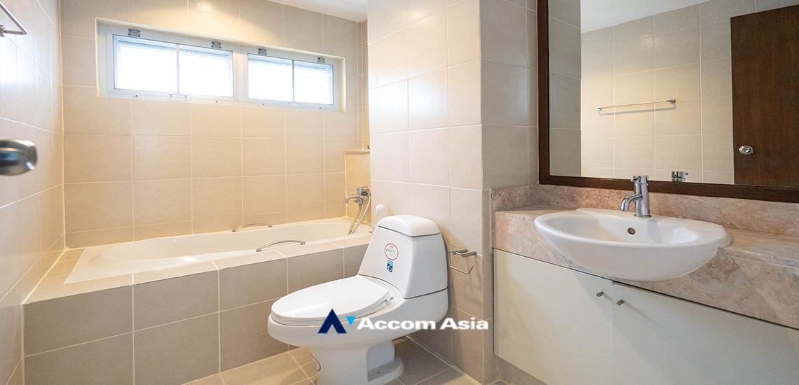 10  3 br Apartment For Rent in Sukhumvit ,Bangkok BTS Asok - MRT Sukhumvit at Easy to access BTS Skytrain 1513098