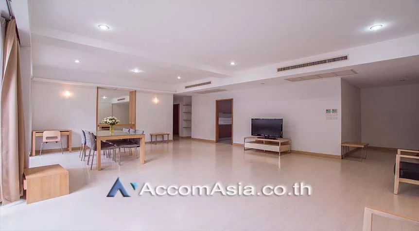  2 Bedrooms  Apartment For Rent in Sukhumvit, Bangkok  near BTS Phrom Phong (1413101)