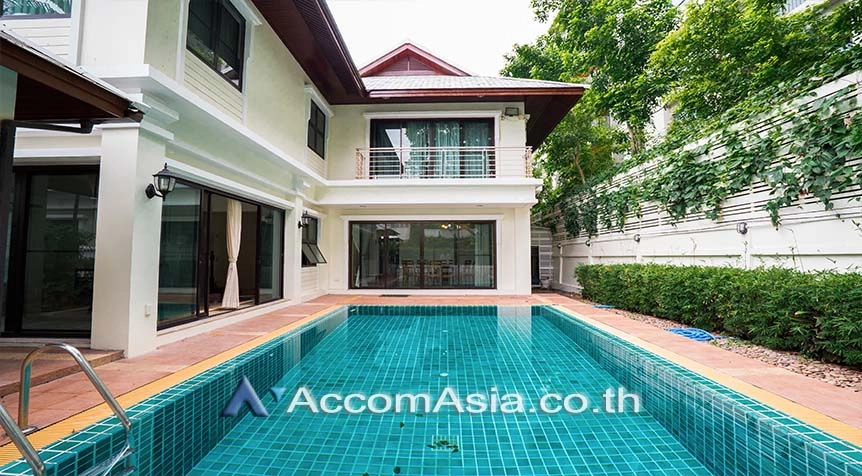  1  3 br House For Rent in Sathorn ,Bangkok BTS Chong Nonsi at Privacy House  in Compound 50065
