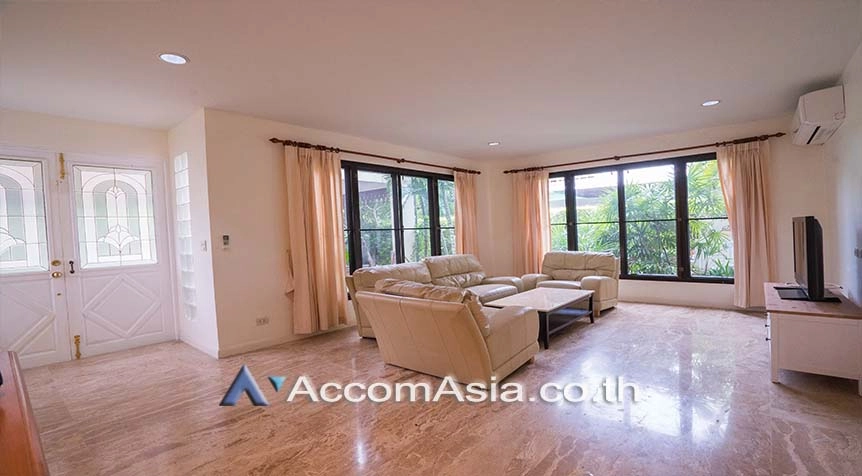 5  3 br House For Rent in Sathorn ,Bangkok BTS Chong Nonsi at Privacy House  in Compound 50065
