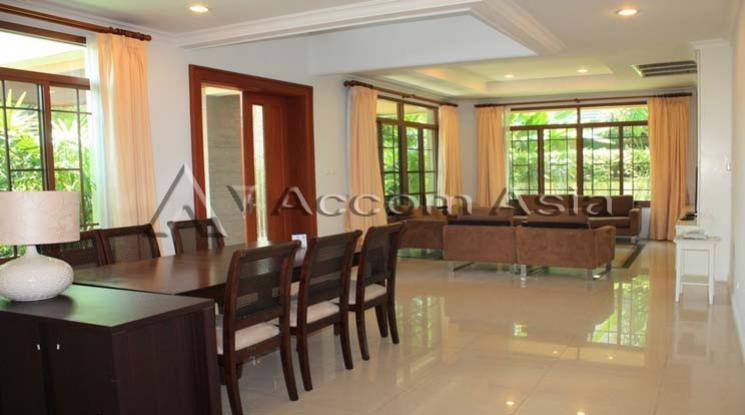  5 Bedrooms  House For Rent & Sale in Pattanakarn, Bangkok  (1713394)