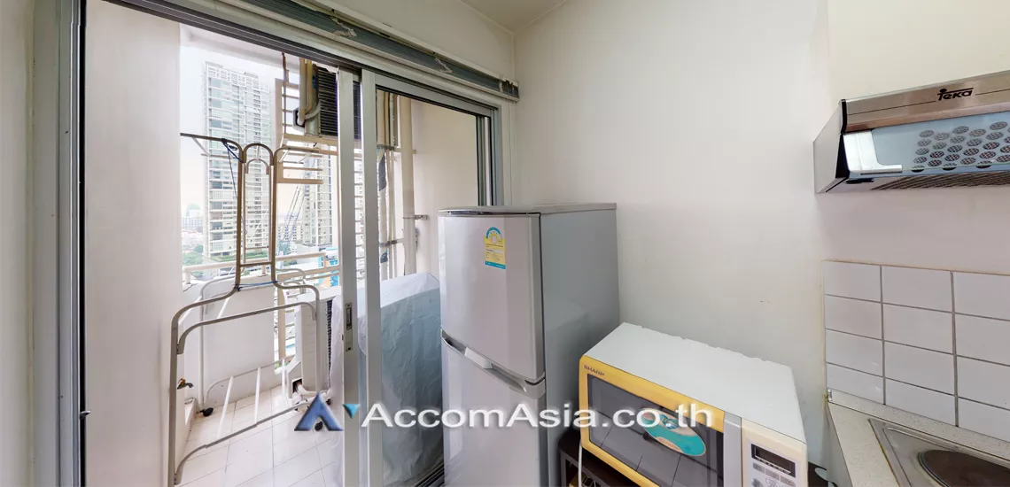  1 Bedroom  Condominium For Rent in Sukhumvit, Bangkok  near BTS Phrom Phong (1513424)