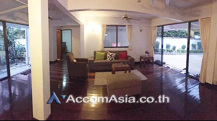 4  3 br House For Rent in sukhumvit ,Bangkok BTS Phrom Phong 90203