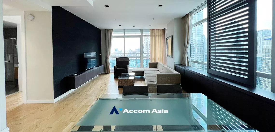  2 Bedrooms  Condominium For Rent in Ploenchit, Bangkok  near BTS Ploenchit (1513464)