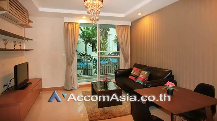  1 Bedroom  Condominium For Rent in Sukhumvit, Bangkok  near BTS Nana (1513515)