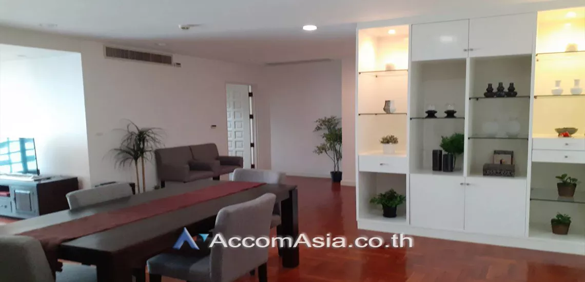  2 Bedrooms  Condominium For Rent in Ploenchit, Bangkok  near BTS Ratchadamri (1513528)