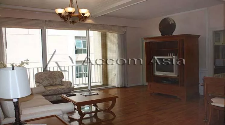  2 Bedrooms  Condominium For Rent in Ploenchit, Bangkok  near BTS Chitlom (1513934)