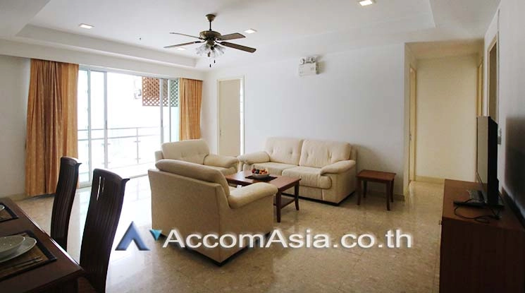  3 Bedrooms  Condominium For Rent in Sukhumvit, Bangkok  near BTS Ekkamai (1513983)