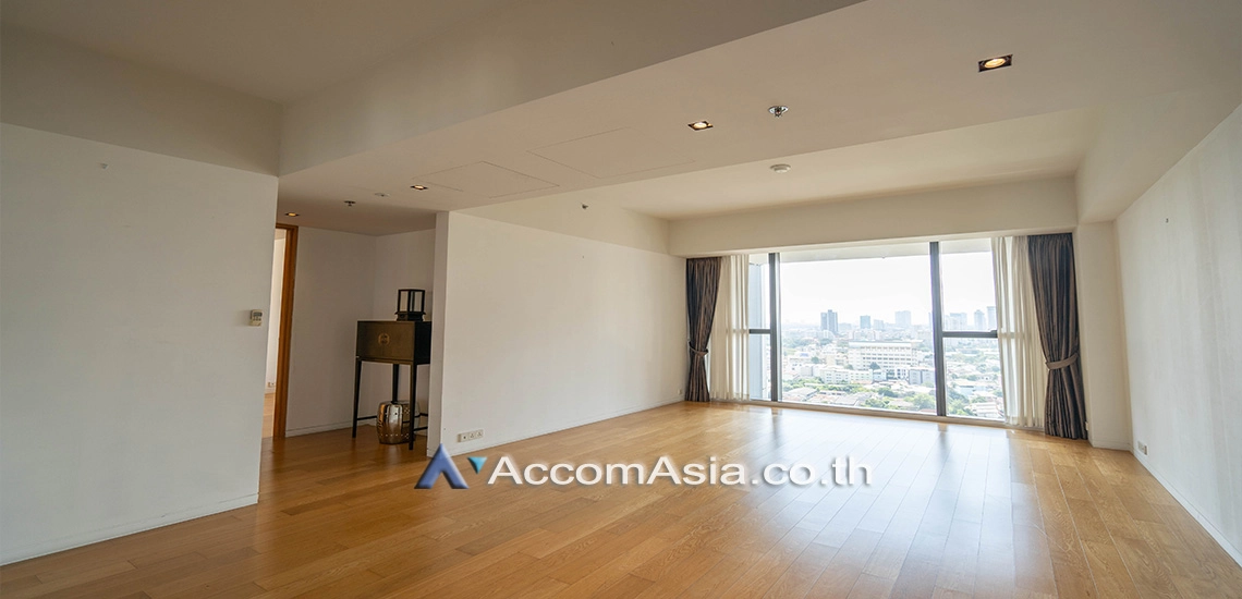  2 Bedrooms  Condominium For Rent in Sathorn, Bangkok  near BTS Chong Nonsi - MRT Lumphini (1514013)