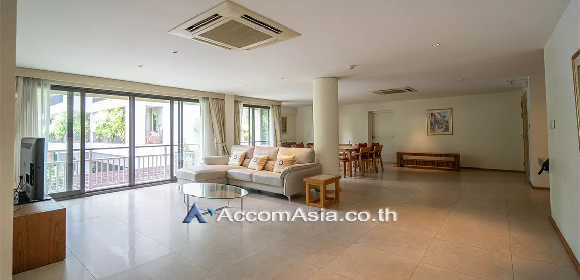  2 Bedrooms  Apartment For Rent in Ploenchit, Bangkok  near BTS Chitlom (1414031)