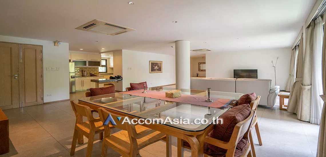  2 Bedrooms  Apartment For Rent in Ploenchit, Bangkok  near BTS Chitlom (1414031)