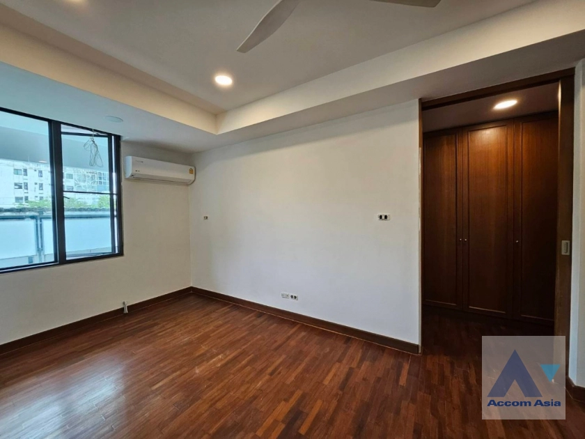 6  4 br Apartment For Rent in Sathorn ,Bangkok BTS Chong Nonsi at The Lush Greenery Residence 1414122