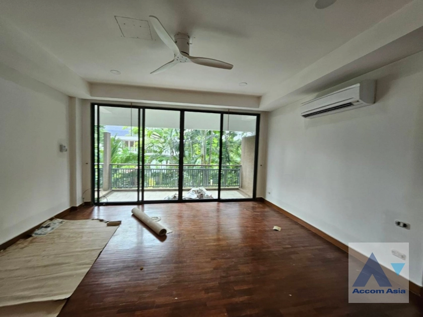 8  4 br Apartment For Rent in Sathorn ,Bangkok BTS Chong Nonsi at The Lush Greenery Residence 1414122